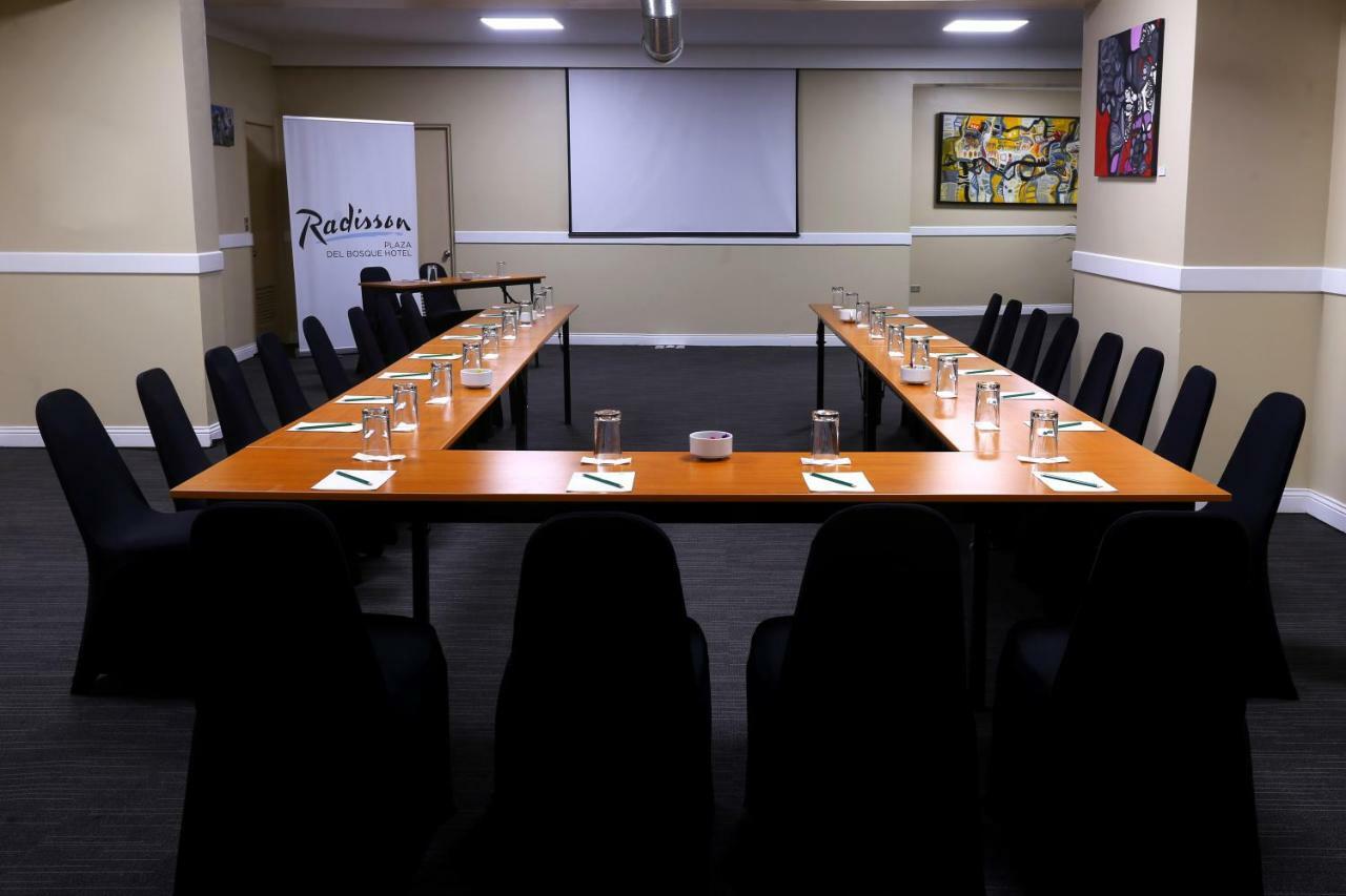 Radisson Hotel Plaza Del Bosque 리마 외부 사진